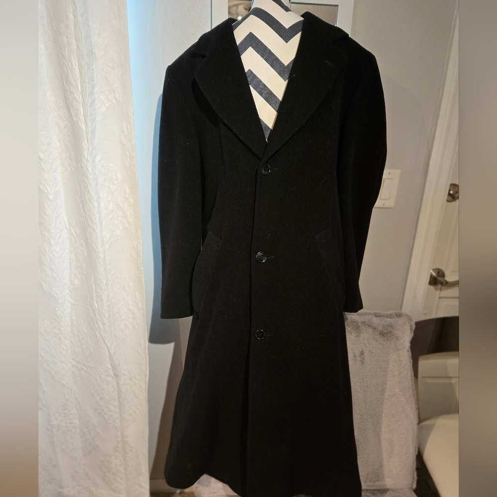Andrew Fezza Men's Elegant Black Overcoat Coat SIZE 38R Cashmere Blend
